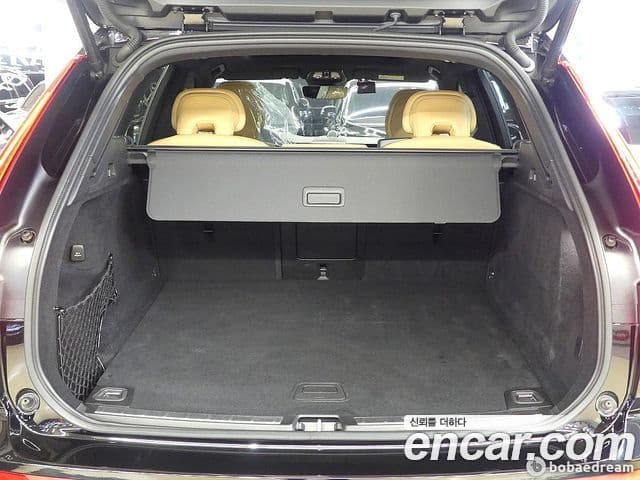 Volvo XC60 2세대 B5 Inscription, 2023 4