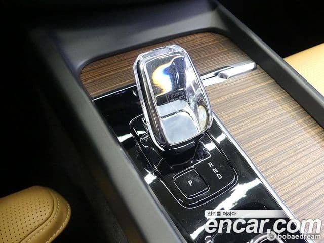 Volvo XC60 2세대 B5 Inscription, 2023 9