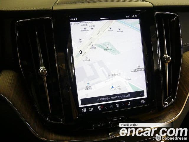 Volvo XC60 2세대 B5 Inscription, 2023 15