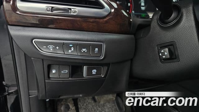 Genesis EQ900 Luxury, 2016 16