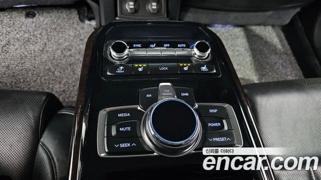 Genesis EQ900 Luxury, 2016 17