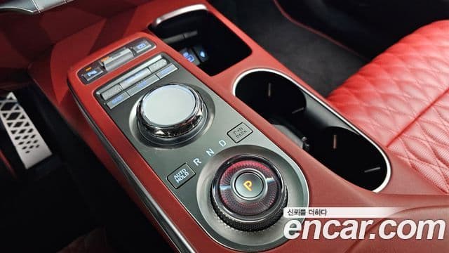 Genesis GV70, 2024 9