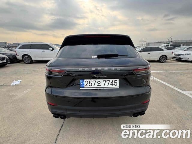 Porsche Cayenne (PO536) 3.0 Platinum Edition, 2023 4