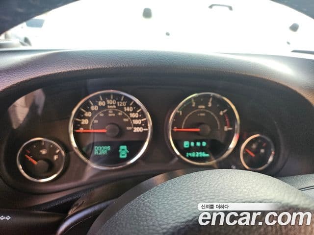 Jeep Wrangler (JK) 2.8 дизель Rubicon 4도어, 2015 8