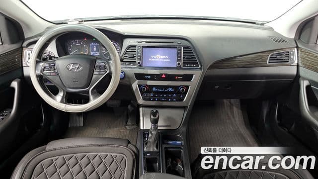 Hyundai LF Sonata 2.0 Smart, 2015 7