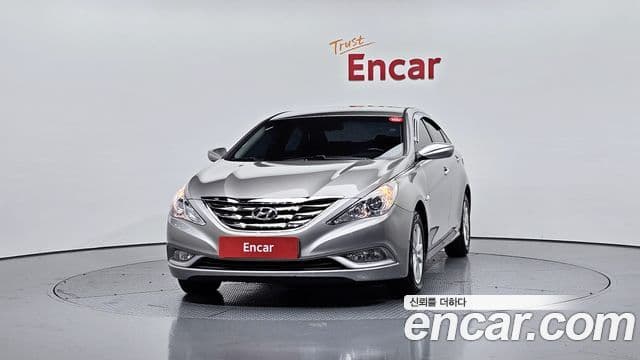 Hyundai YF Sonata Premier, 2010 3