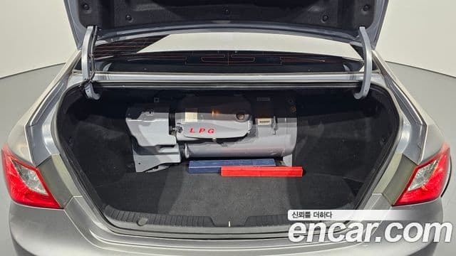 Hyundai YF Sonata Premier, 2010 20