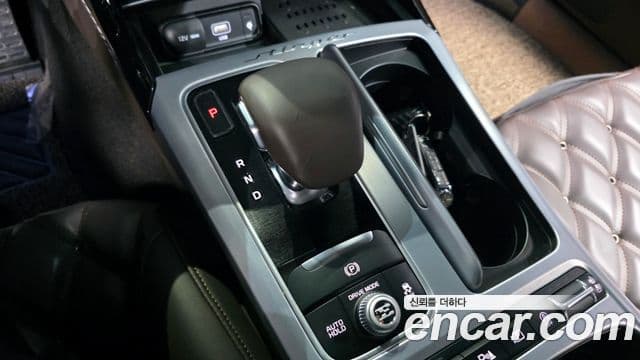 Kia 스팅어 마이스터 3.3 GT Masters турбо пакет, 2021 9