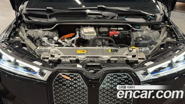 BMW iX xDrive50 Sport Special Edition, 2025 6