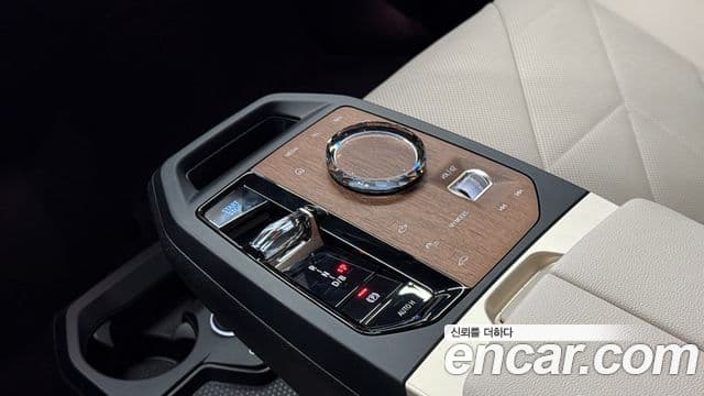 BMW iX xDrive50 Sport Special Edition, 2025 9