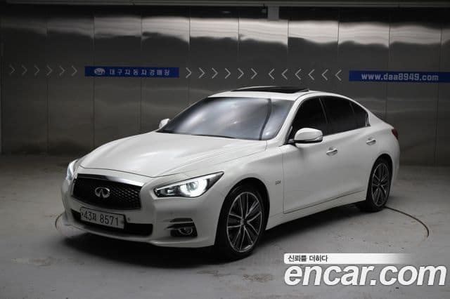 Infiniti Q50 Premium, 2015 1