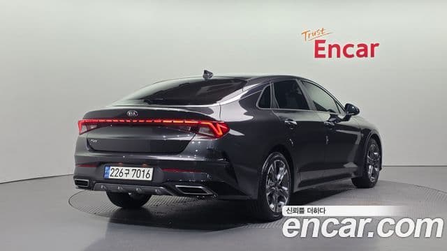 Kia K5 3세대 Prestige, 2021 2