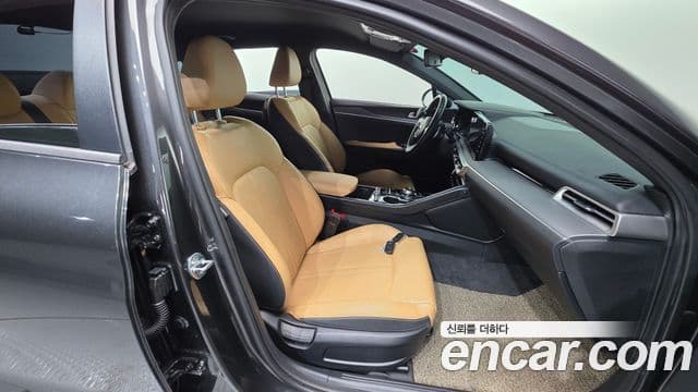 Kia K5 3세대 Prestige, 2021 10