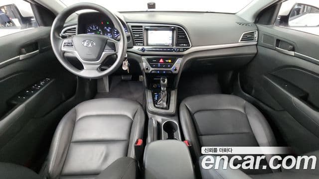 Hyundai Avante AD Style, 2016 7