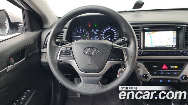 Hyundai Avante AD Style, 2016 13