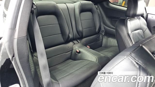 Ford Mustang купе, 2017 12