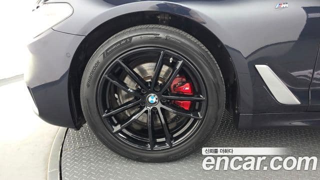 BMW 5시리즈 (G30) 520d xDrive M Sport, 2018 все фото