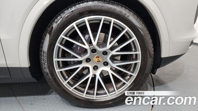 Porsche Cayenne (PO536) 3.0 купе Platinum Edition, 2022 все фото