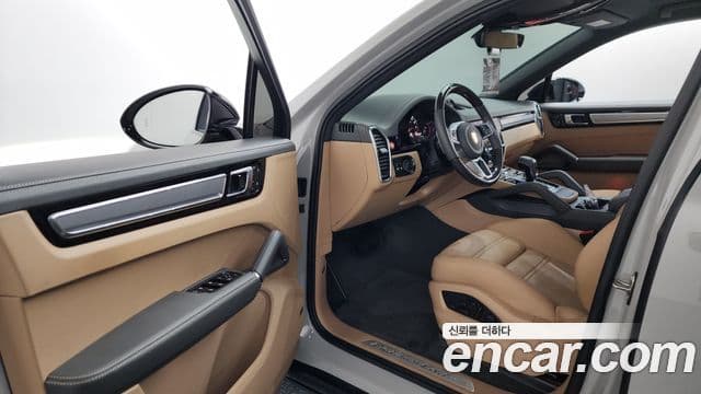 Porsche Cayenne (PO536) 3.0 купе Platinum Edition, 2022 10