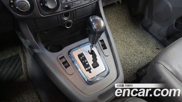 KG모빌리티(SsangYong) Korando 투리스모 2WD LT 11인승, 2014 9