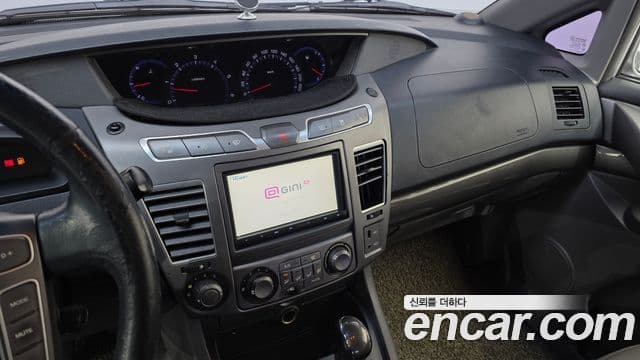 KG모빌리티(SsangYong) Korando 투리스모 2WD LT 11인승, 2014 15