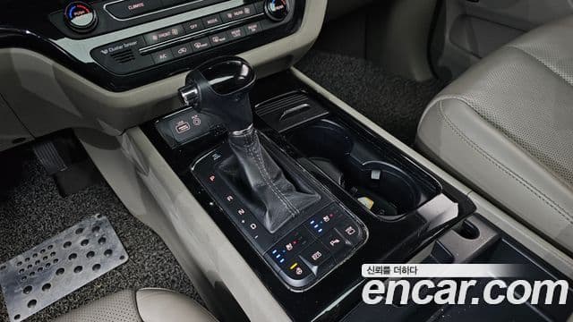 Kia All New Carnival President, 2016 9