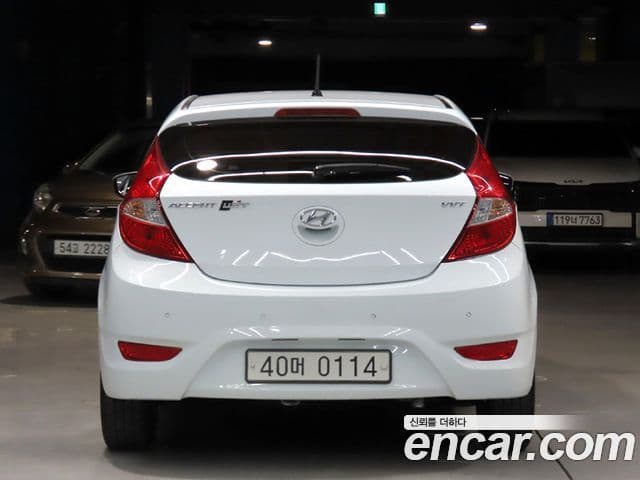 Hyundai Accent(новый кузов / новое поколение) Modern, 2016 3