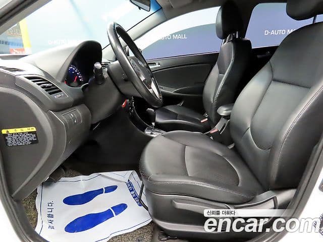 Hyundai Accent(новый кузов / новое поколение) Modern, 2016 6