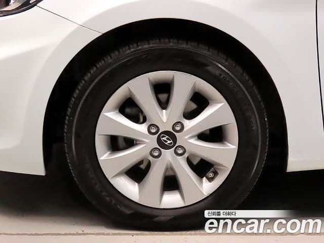 Hyundai Accent(новый кузов / новое поколение) Modern, 2016 20