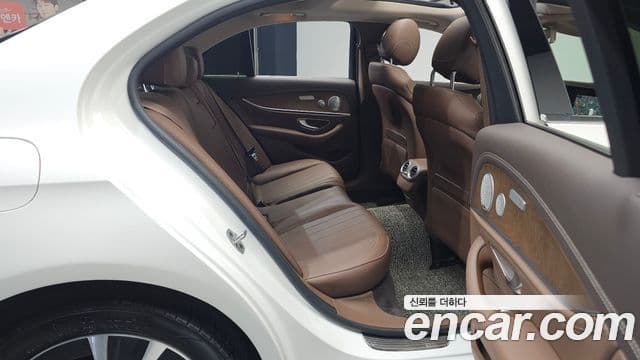 Mercedes-Benz E-класс W213 Exclusive, 2019 12