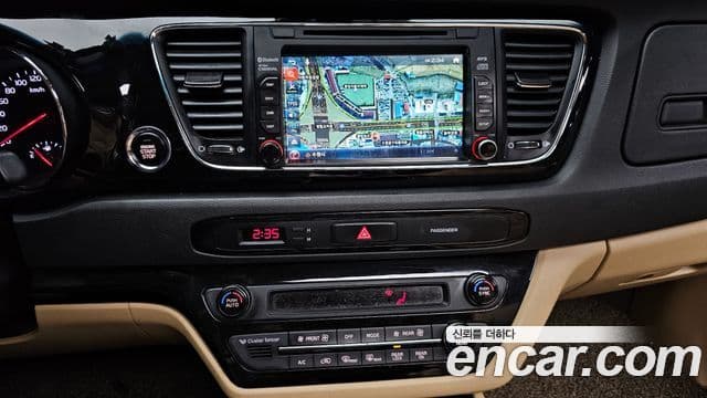 Kia All New Carnival Prestige, 2017 14