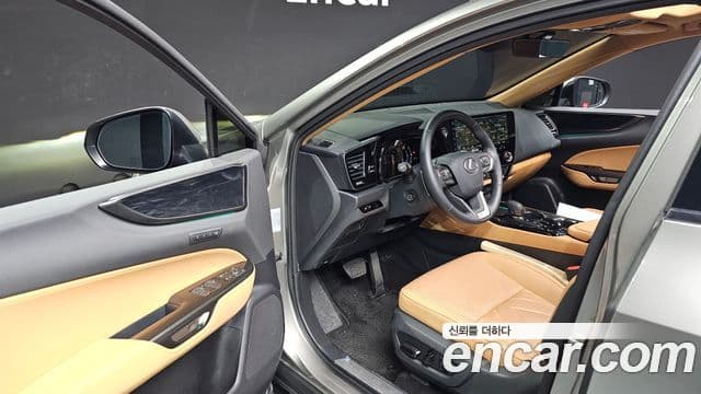 Lexus NX350h 2세대 Premium, 2025 11