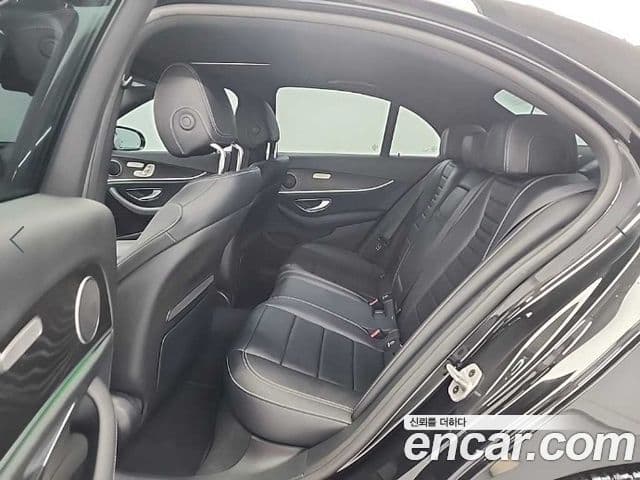 Mercedes-Benz E-класс W213 Avantgarde, 2022 12