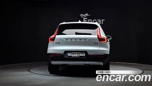 Volvo XC40 B4 Inscription, 2021 4