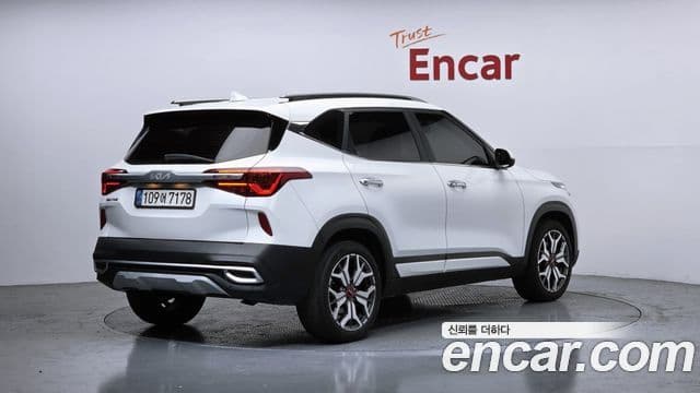 Kia Seltos Signature, 2023 2