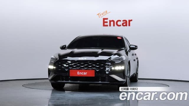 Kia K8 гибрид Signature, 2023 3