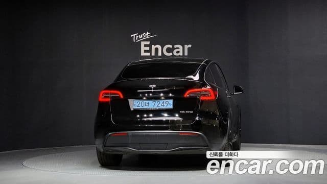 Tesla модель Y Long Range AWD, 2023 4