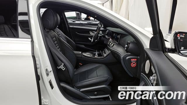 Mercedes-Benz E-класс W213 AMG Line, 2023 11