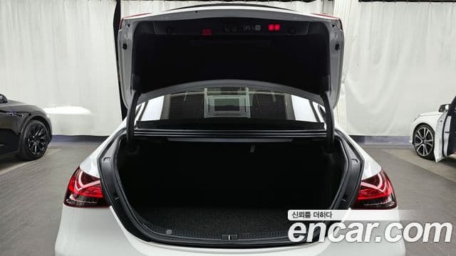 Mercedes-Benz E-класс W213 AMG Line, 2023 20