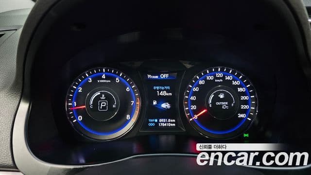 Hyundai i40 살룬 Modern, 2012 8