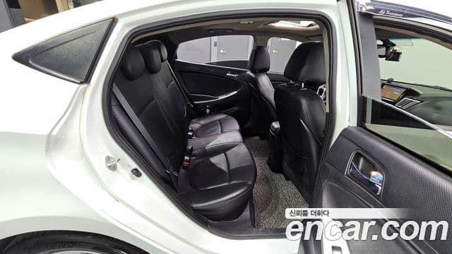 Hyundai Accent(новый кузов / новое поколение) 1.6 GDI top, 2013 12