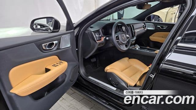 Volvo S60 3세대 B5 Ultimate Bright, 2023 10