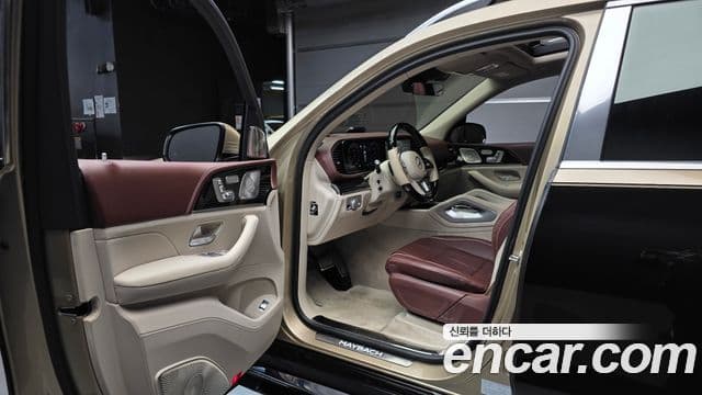 Mercedes-Benz GLS-класс X167 Maybach GLS600 4MATIC MANUFAKTUR, 2023 11