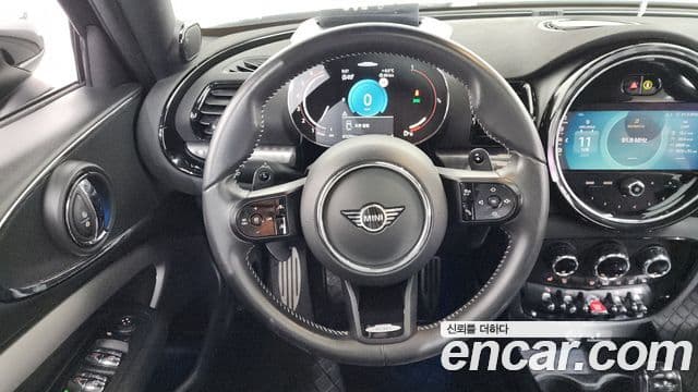 Mini Cooper S 클럽맨 2세대, 2023 13