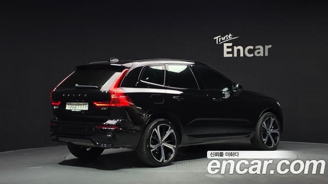 Volvo XC60 2세대 B6 R-Design, 2022 2