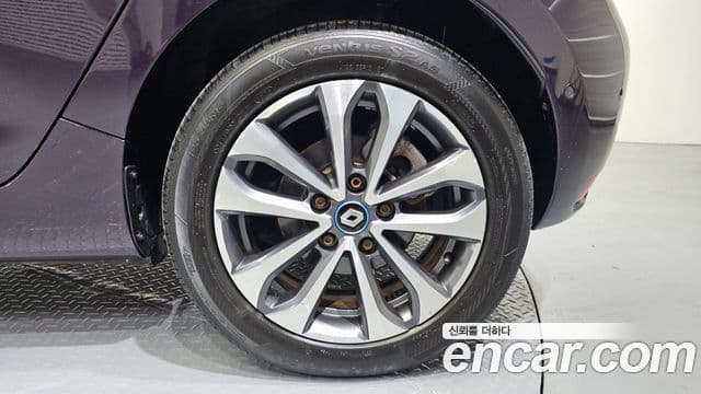 Renault Korea(Samsung) 조에 intense, 2021 все фото