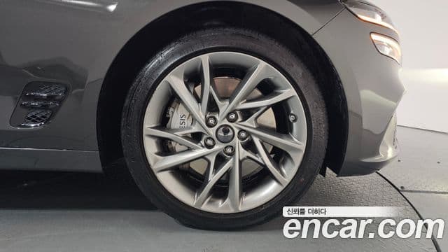 Genesis The / новый New G70, 2024 все фото