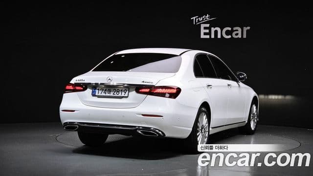 Mercedes-Benz E-класс W213 Exclusive, 2022 2