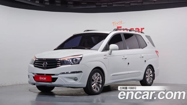KG모빌리티(SsangYong) Korando 투리스모 4WD RX 9인승, 2016 1