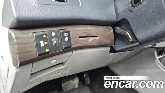 KG모빌리티(SsangYong) Korando 투리스모 4WD RX 9인승, 2016 16